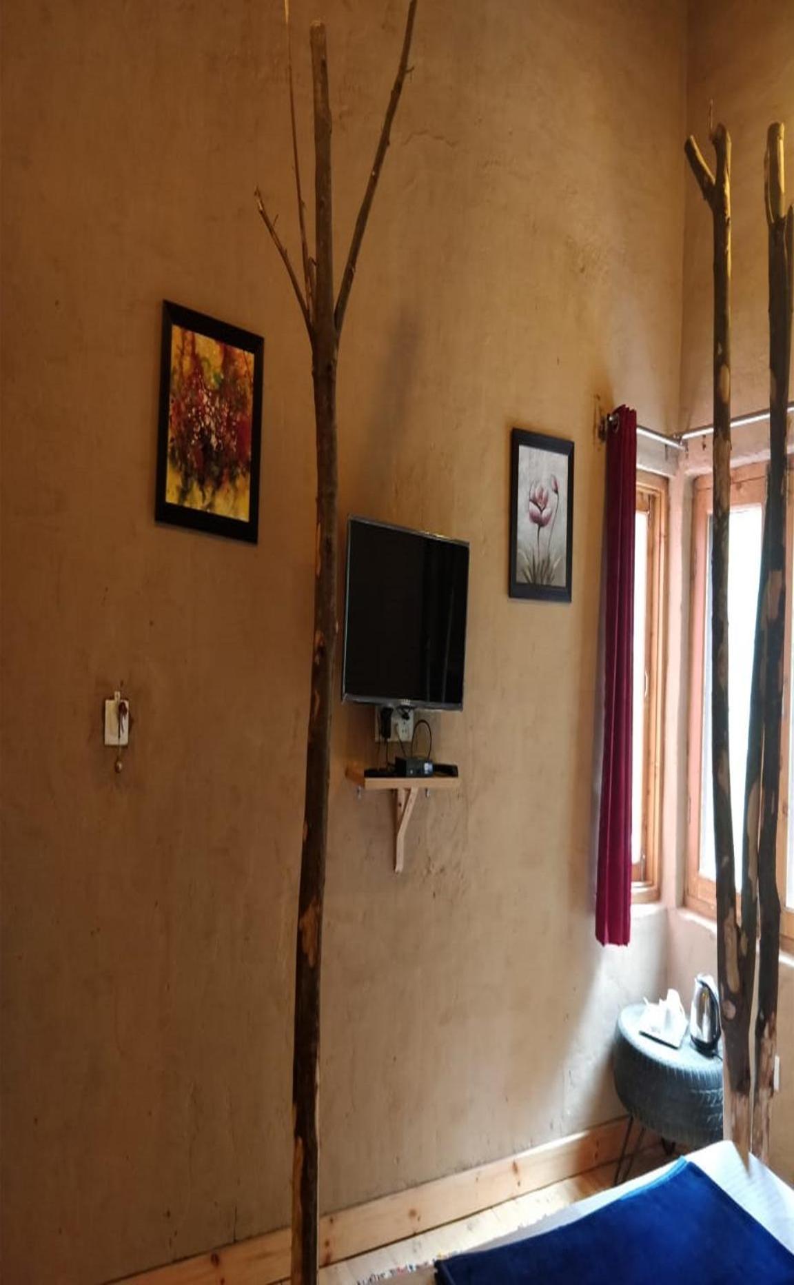 Offbeat Abodes - Tirthan Valley Banjar Ngoại thất bức ảnh