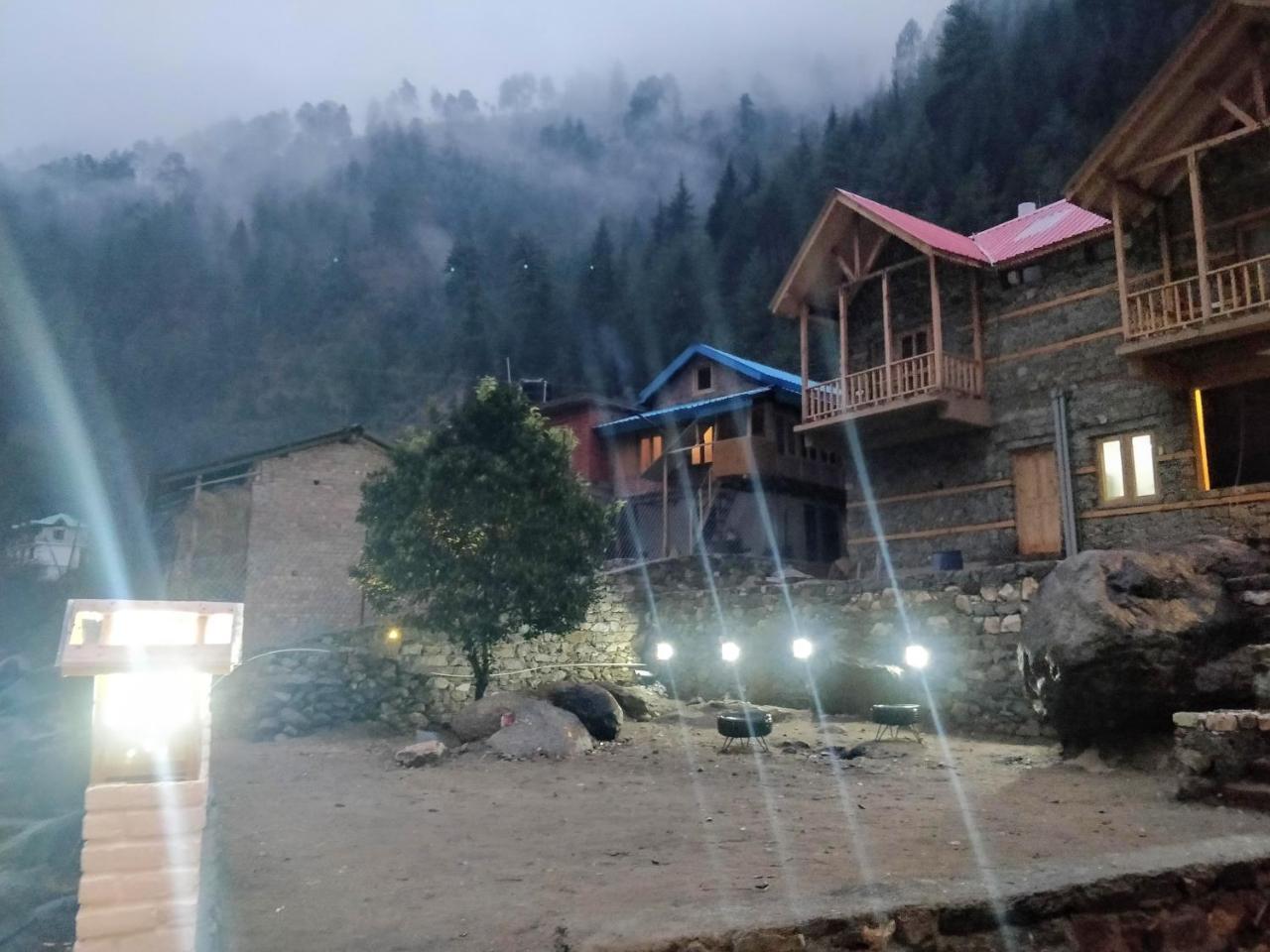 Offbeat Abodes - Tirthan Valley Banjar Ngoại thất bức ảnh